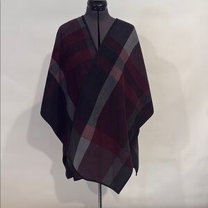 Chic Plaid Fleece Reversible Wrap